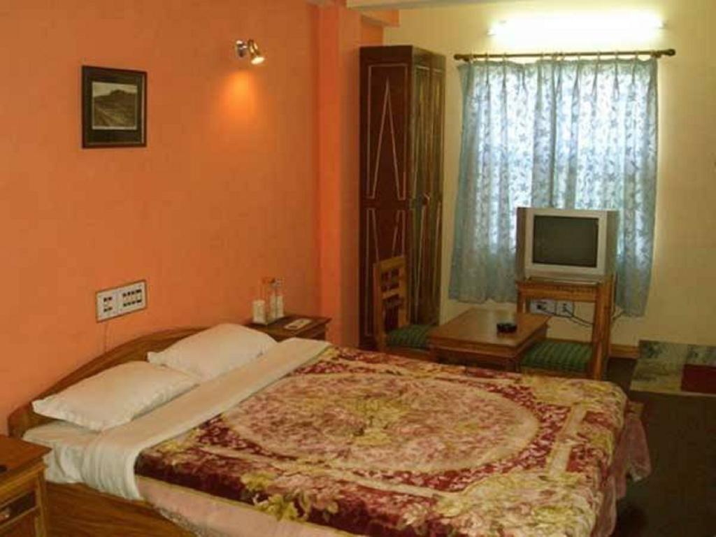 Hotel Kasturi Palace Darjeeling - Excellent Service Recommended Bilik gambar